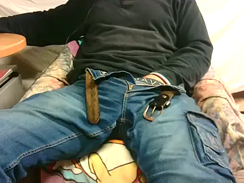 Snapshot of Giulio35_Pika chatting on November 2025 04:21:01 PM Giulio35 Pika online show from November 2025 04:21:01 PM