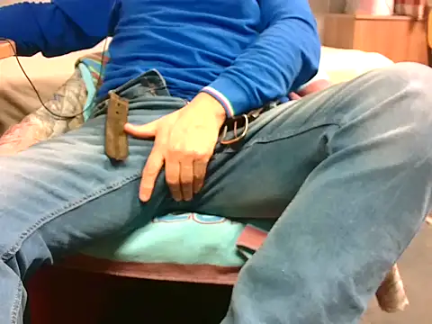 Giulio35 Pika online show from March 2026 05:25:04 PM