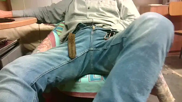 Giulio35 Pika online show from March 2026 04:00:01 PM