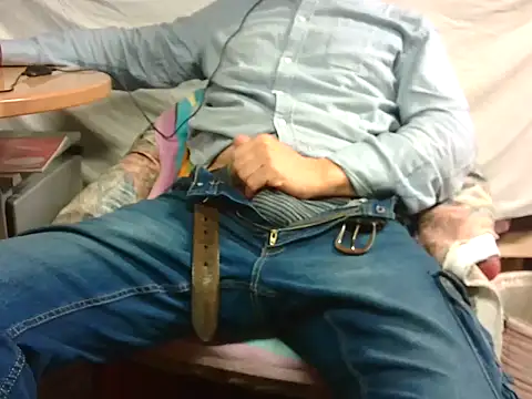 Snapshot of Giulio35_Pika chatting on December 2025 05:54:02 AM Giulio35 Pika online show from December 2025 05:54:02 AM