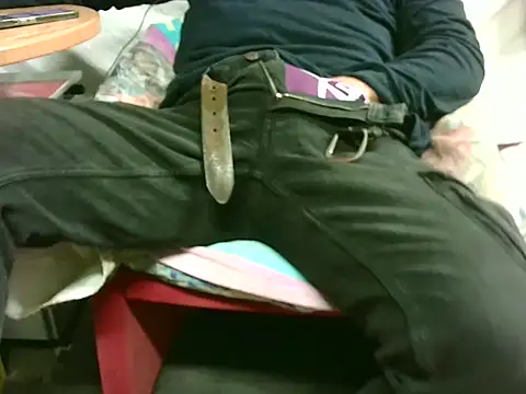 Snapshot of Giulio35_Pika chatting on October 2025 07:47:01 PM Giulio35 Pika online show from October 2025 07:47:01 PM