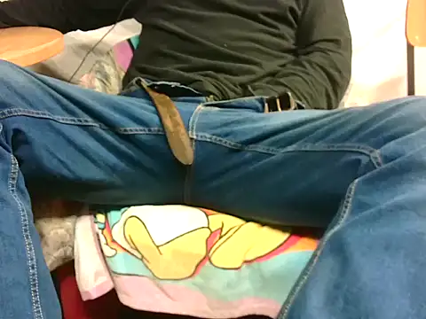 Snapshot of Giulio35_Pika chatting on October 2025 04:33:02 AM Giulio35 Pika online show from October 2025 04:33:02 AM