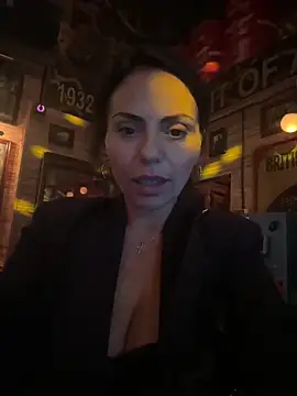 Snapshot of KimKelly13 chatting on November 2025 09:53:01 PM KimKelly13 online show from November 2025 09:53:01 PM