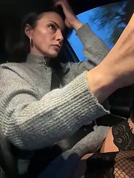 Snapshot of KimKelly13 chatting on December 2025 07:07:02 AM KimKelly13 online show from December 2025 07:07:02 AM