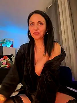 Snapshot of KimKelly13 chatting on December 2025 03:18:01 AM KimKelly13 online show from December 2025 03:18:01 AM