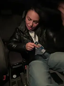 KimKelly13 online show from April 2026 07:42:02 PM