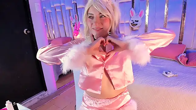 Broklinwhite  online show from April 2026 02:35:02 PM