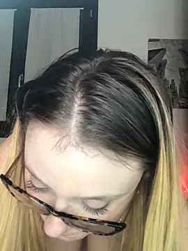 chloetarducci online show from March 2025 08:25:01 PM