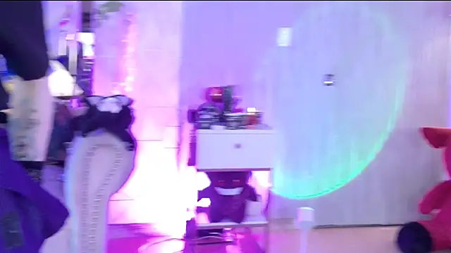 zephirahabney online show from November 2025 02:51:02 PM