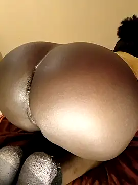 Misskhalifa  online show from October 2025 11:01:02 AM