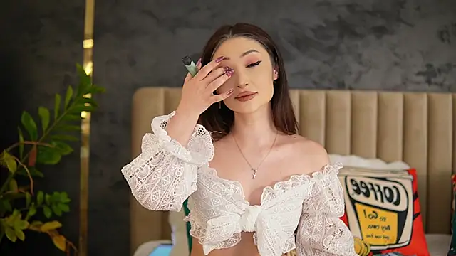 Snapshot of Mayleen_x chatting on July 2026 02:23:01 PM Mayleen x online show from July 2026 02:23:01 PM
