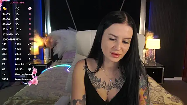 Snapshot of AmberDismond chatting on June 2026 06:12:01 AM AmberDismond online show from June 2026 06:12:01 AM