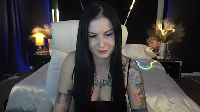 Snapshot of AmberDismond chatting on November 2025 06:40:02 AM AmberDismond online show from November 2025 06:40:02 AM