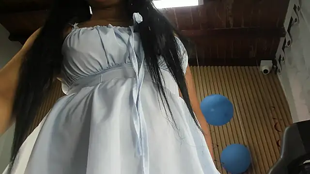 Lili 16 online show from September 2025 11:17:01 AM