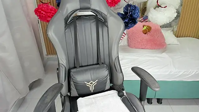 Snapshot of Lili_16 chatting on September 2025 11:13:01 AM Lili 16 online show from September 2025 11:13:01 AM