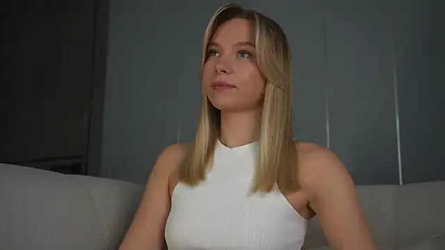 Snapshot of -Snowwwy- chatting on February 2025 12:27:02 PM -Snowwwy- online show from February 2025 12:27:02 PM