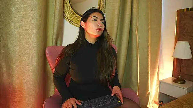 Snapshot of ShelleyMorell chatting on June 2026 12:39:01 PM ShelleyMorell online show from June 2026 12:39:01 PM