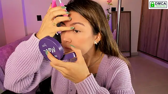Lilabril online show from September 2025 02:38:02 PM