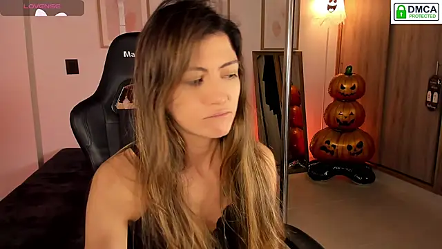 Lilabril online show from October 2025 02:41:01 PM