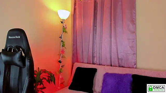 Lilabril online show from March 2025 12:38:02 PM
