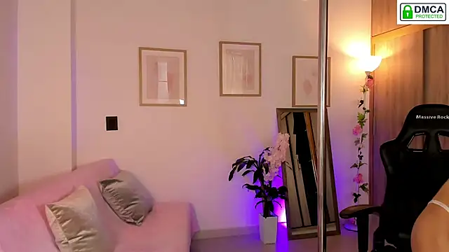 Lilabril online show from September 2025 02:46:02 PM
