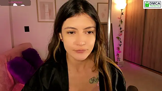 Snapshot of Lilabril chatting on November 2025 02:39:02 PM Lilabril online show from November 2025 02:39:02 PM