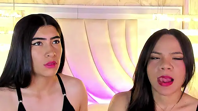 siara and zoe online show from June 2026 12:29:02 AM