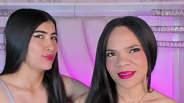 siara and zoe online show from May 2026 11:35:02 PM
