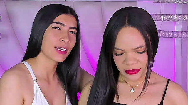 siara and zoe online show from April 2026 11:33:02 PM