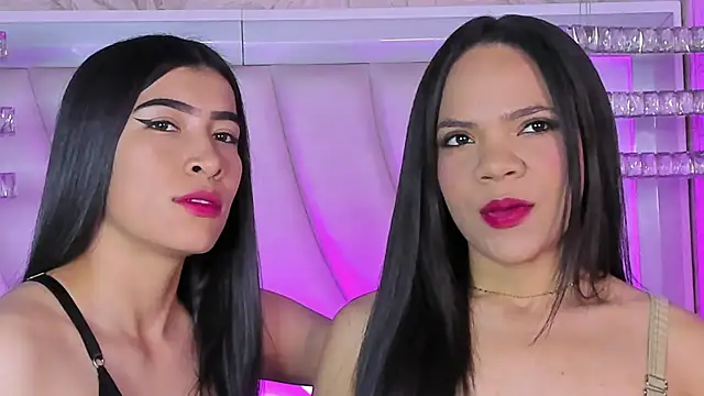 siara and zoe online show from April 2026 11:22:02 PM