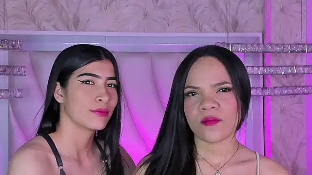 siara and zoe online show from May 2026 11:41:01 PM