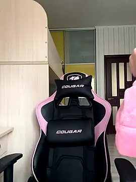 Julietta a online show from November 2025 08:17:01 AM