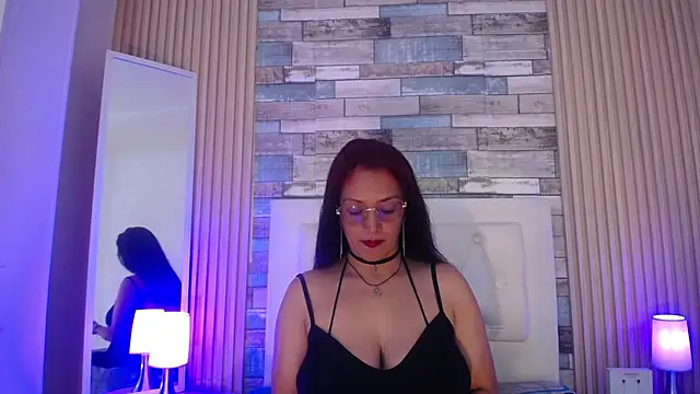 dayana mendoza69 online show from April 2026 09:39:01 PM