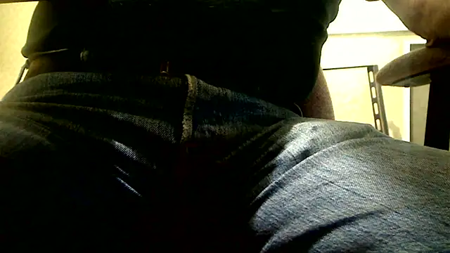 markluvskitty online show from October 2025 12:50:02 PM