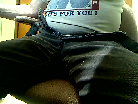 markluvskitty online show from December 2025 01:33:02 PM