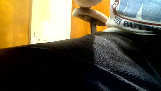 markluvskitty online show from October 2025 01:23:01 PM