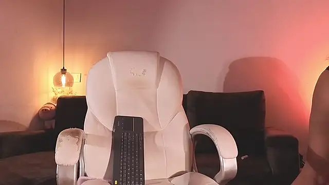 Isabella francoo online show from April 2026 11:44:02 AM