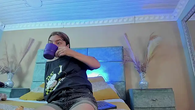 CharlotteMuller online show from June 2026 03:40:01 PM