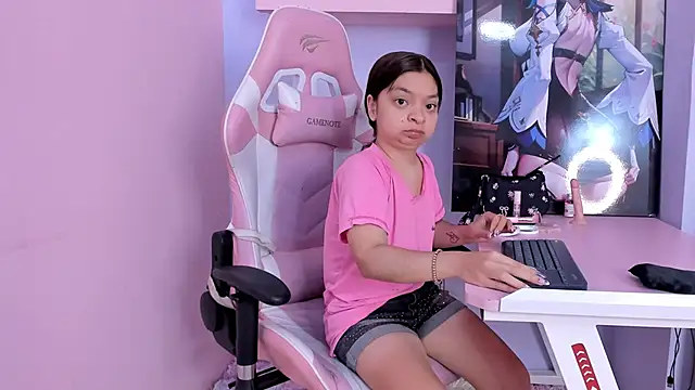 CharlotteMuller online show from April 2026 03:13:01 PM