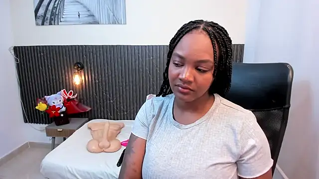 chanel brunette online show from March 2026 12:24:02 PM