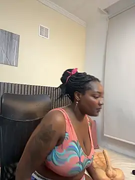 chanel brunette online show from October 2025 07:35:01 PM