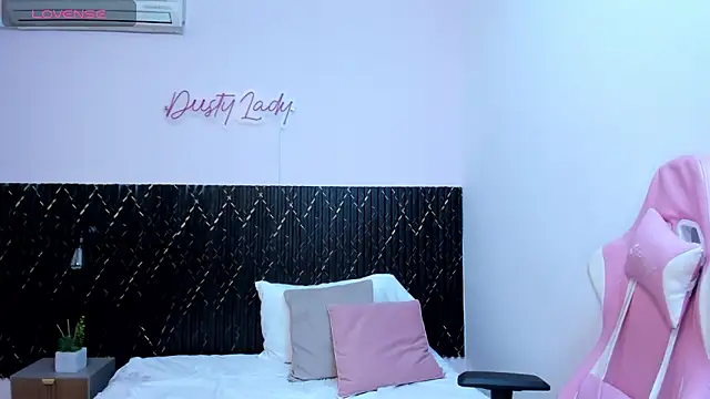 chanel brunette online show from March 2025 11:56:01 PM