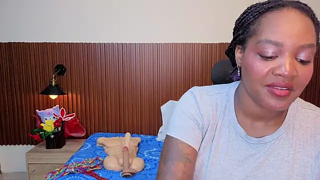 chanel brunette online show from April 2026 06:25:02 PM