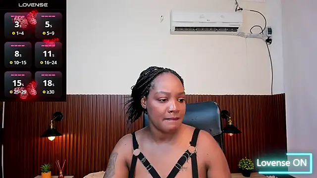 chanel brunette online show from November 2025 06:45:01 PM