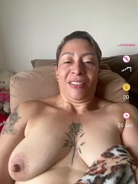 Snapshot of elmarsexydoll chatting on June 2026 11:15:01 AM elmarsexydoll online show from June 2026 11:15:01 AM