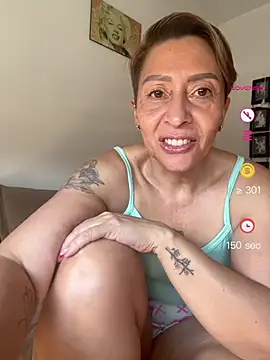 Snapshot of elmarsexydoll chatting on June 2026 05:22:01 PM elmarsexydoll online show from June 2026 05:22:01 PM