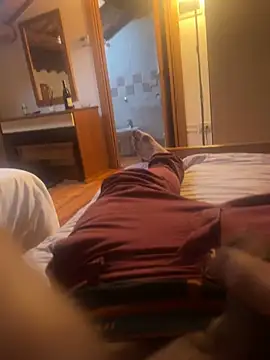 Snapshot of Edosxxl chatting on January 2025 03:37:02 PM Edosxxl online show from January 2025 03:37:02 PM