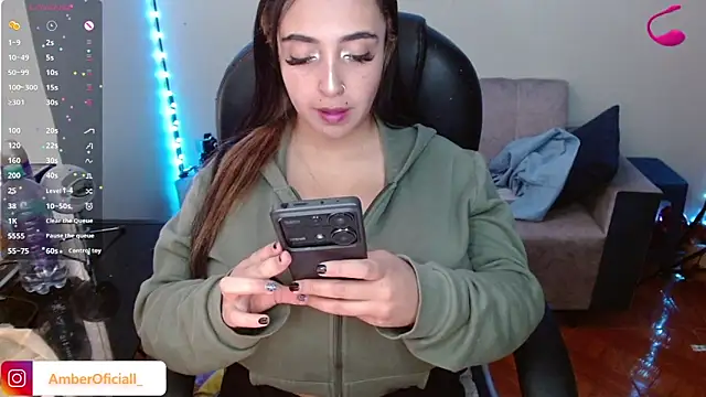 Snapshot of AmberGoddess_ chatting on June 2026 05:58:01 PM AmberGoddess online show from June 2026 05:58:01 PM