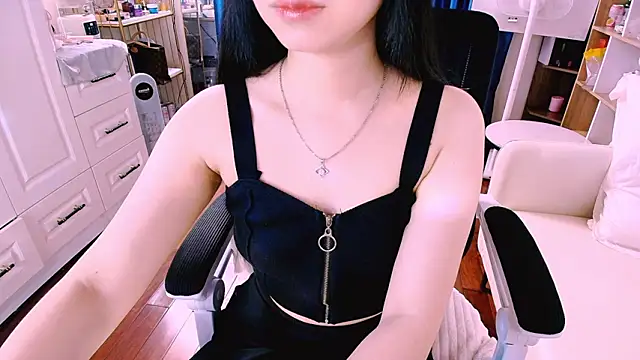 Lee Mi online show from March 2026 12:46:02 PM