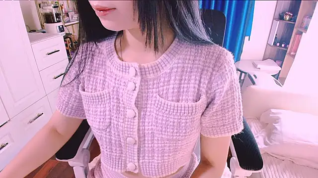 Lee Mi online show from March 2026 02:07:02 PM